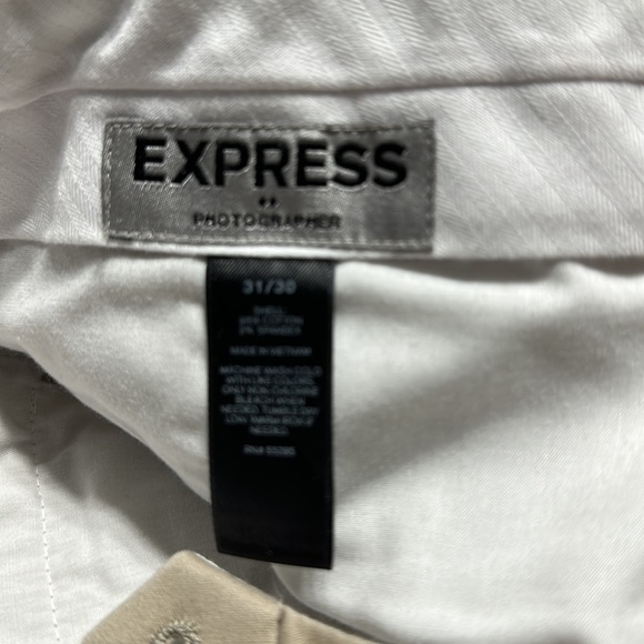 Tan Express pants. Size 31x30 - Picture 3 of 3
